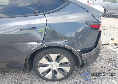 2021 Tesla Model Y Long Range Dual Motor All-Wheel Drive from USA, damaged, VIN 5YJYGDEE1MF083326